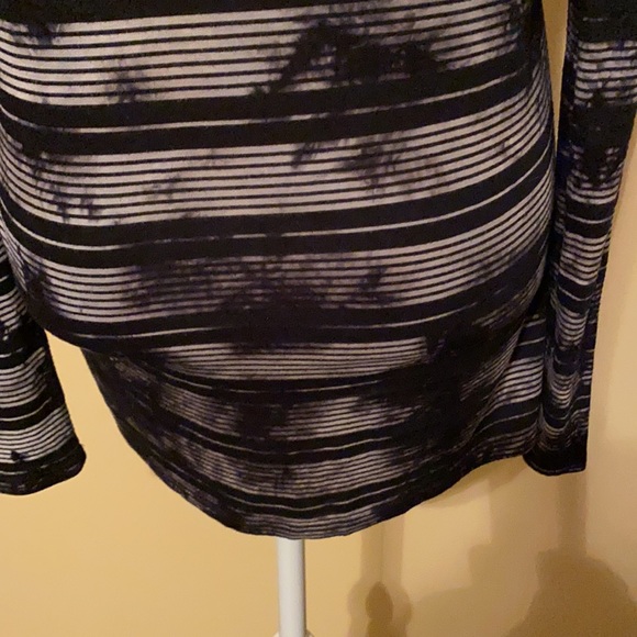 Retro-ology top - Picture 8 of 11